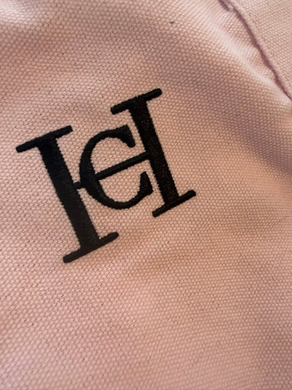 Carolina Herrera Good Girl Canvas Tote Bag Light Pink Embroidered CH Logo Zip To - Picture 2 of 7